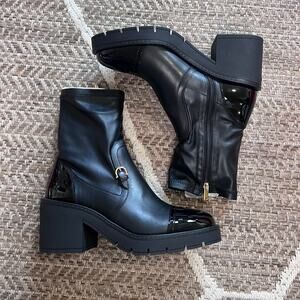 Ferragamo Selyna 55 Boot Sz 8.5